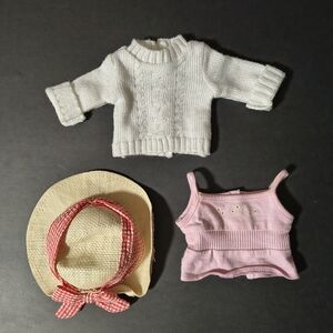 AMERICAN GIRL Doll Soft As Snow Retired Sweater + On The Go Shirt and Hat